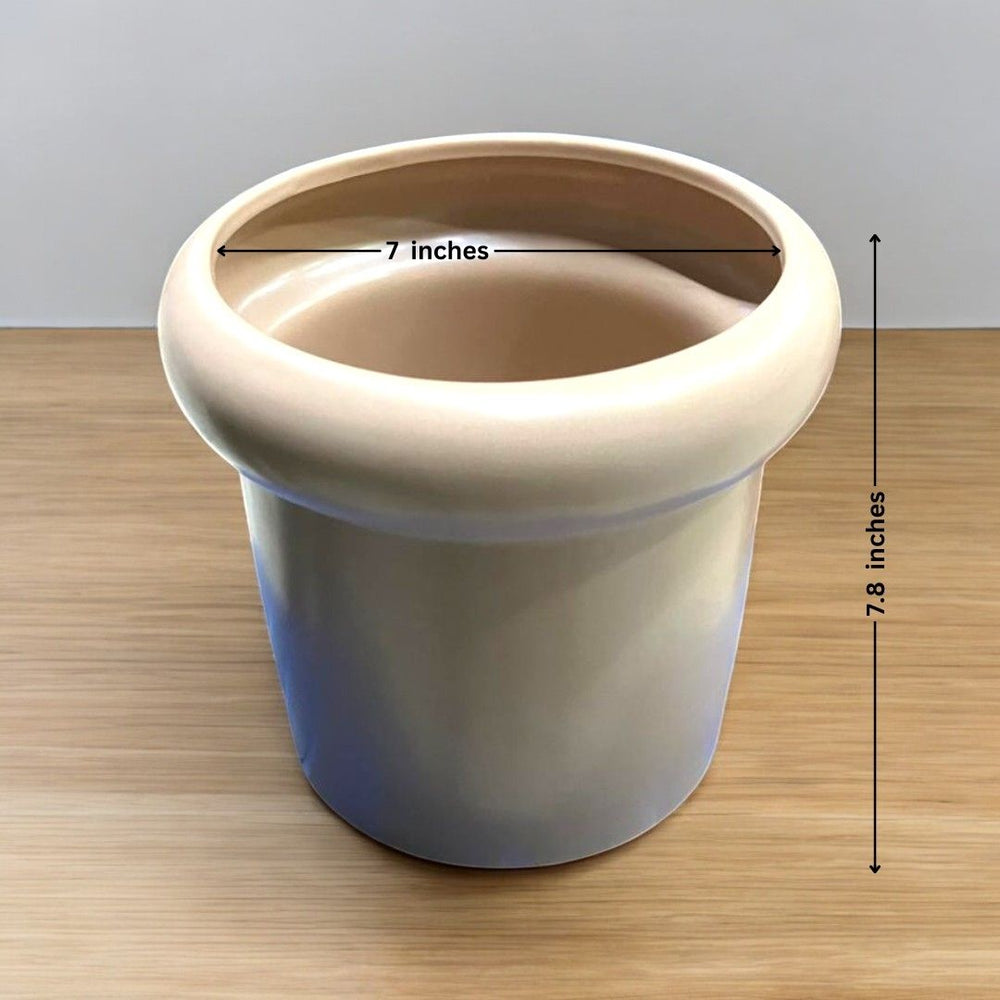 Bucket shaped planter