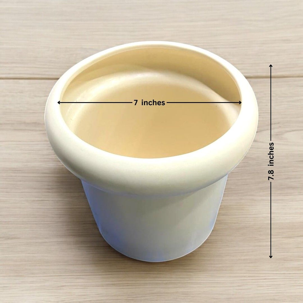 Bucket shaped planter