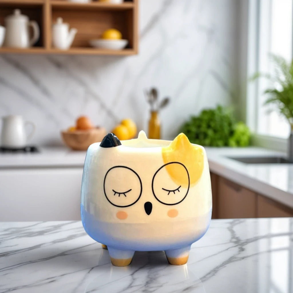Cat Face Shape Ceramic Planter with legs in white and yellow