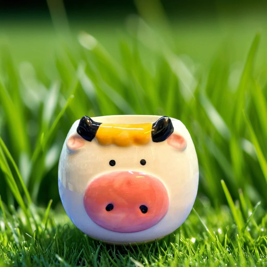 Cow Face Shape Ceramic Planter in white and black