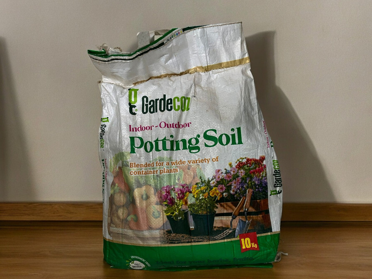 Indoor - Outdoor Potting Soil